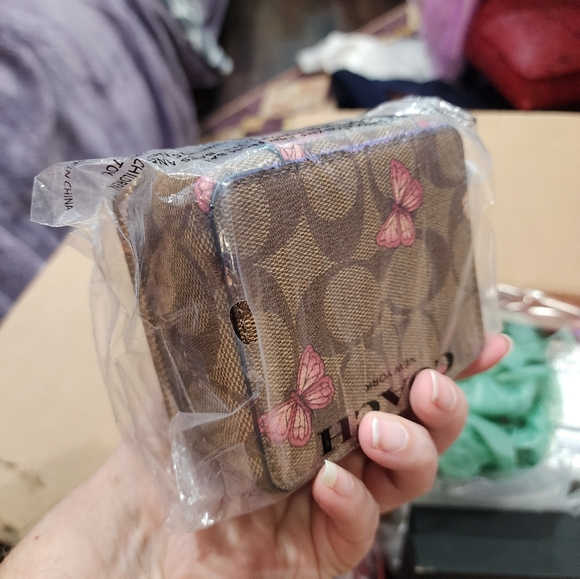 NEW Coach JEWELRY BOX IN SIGNATURE CANVAS WITH BUTTERFLY PRINT - Picture 5 of 5